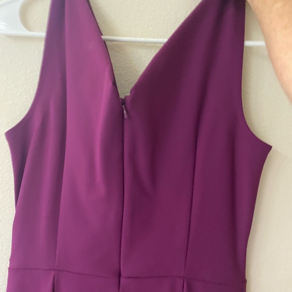 Stunning Alex Evenings Women's Slimming Short Ruched Dress with Ruffle. - Picture 4 of 6